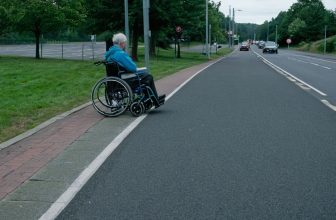 Wheelchair Rentals vs Buying: How to Compare Cost, Fit, Delivery, and Service Reliability